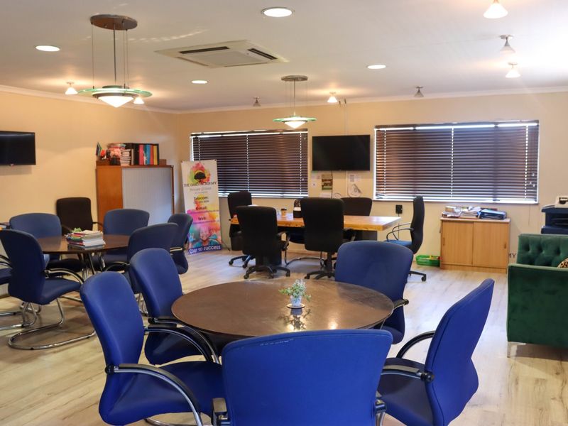 Freehold Commercial Building For Sale | Parow Central, Cape Town | Zoned GB4 - Photo 8