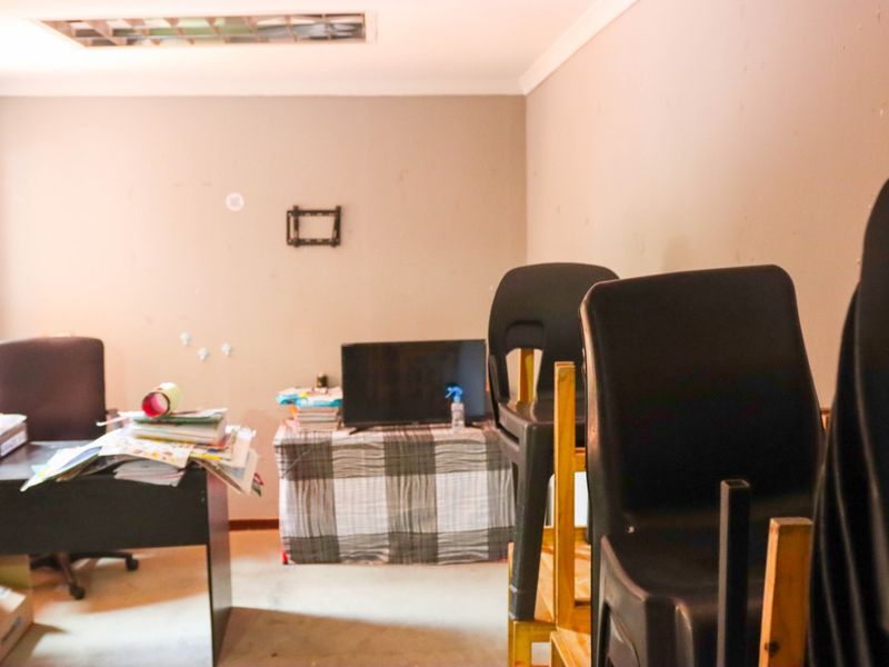 Freehold Commercial Building For Sale | Parow Central, Cape Town | Zoned GB4 - Photo 7