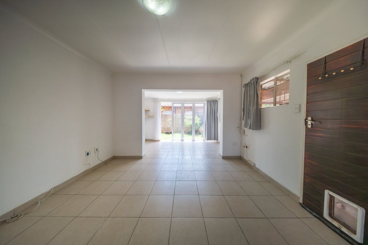 Effortless Living in a Secure Edenglen Estate! Your Perfect Lock-Up-and-Go Home - Photo 5