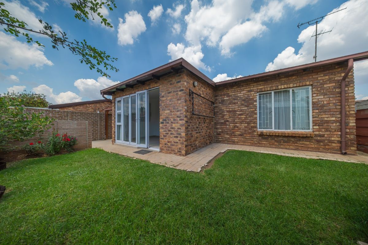 Effortless Living in a Secure Edenglen Estate! Your Perfect Lock-Up-and-Go Home - Photo 2