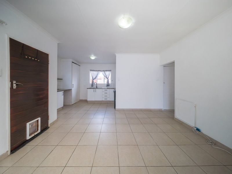 Effortless Living in a Secure Edenglen Estate! Your Perfect Lock-Up-and-Go Home - Photo 10