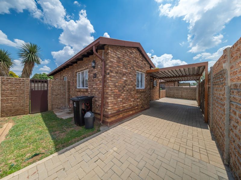 Effortless Living in a Secure Edenglen Estate! Your Perfect Lock-Up-and-Go Home - Photo 3