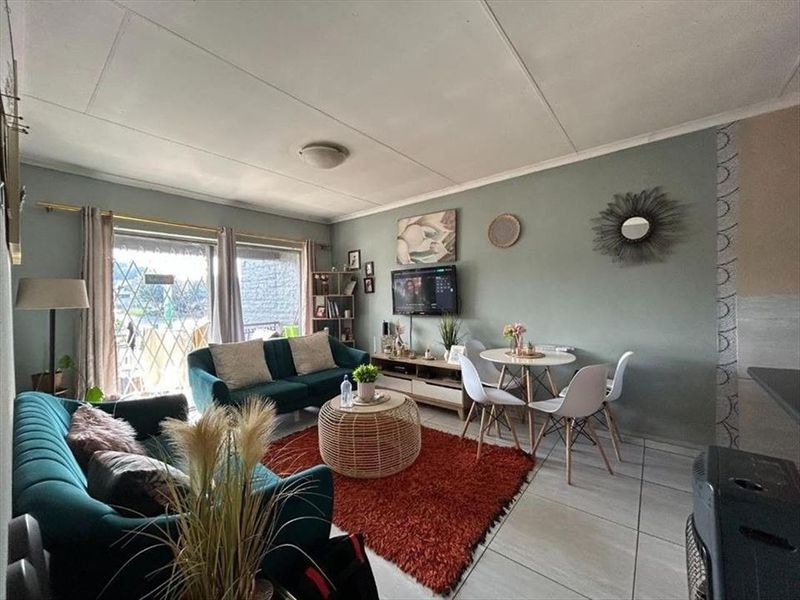 Charming Starter Home with Warm and Inviting Spaces - Photo 2