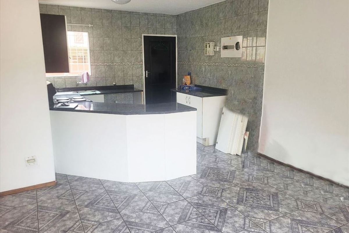 Cozy Retreat with Sparkling Pool and Comfortable Living - Photo 2