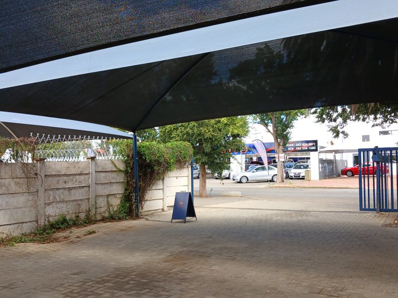 Multi-functional property in Bloemfontein business zone. - Photo 6