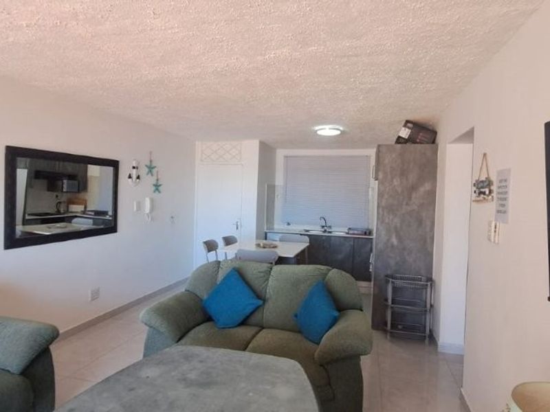 Two Bedroom Apartment In Margate - Photo 6