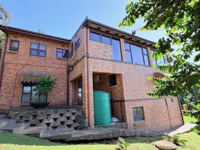 Striking Coastal Home With Space Character And Beautiful Sea Views - Photo 6