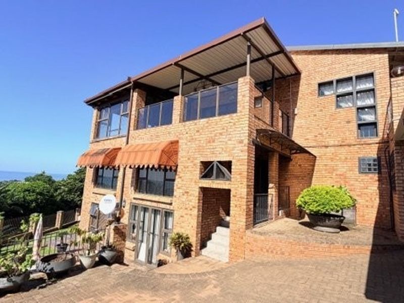 Striking Coastal Home With Space Character And Beautiful Sea Views - Photo 3