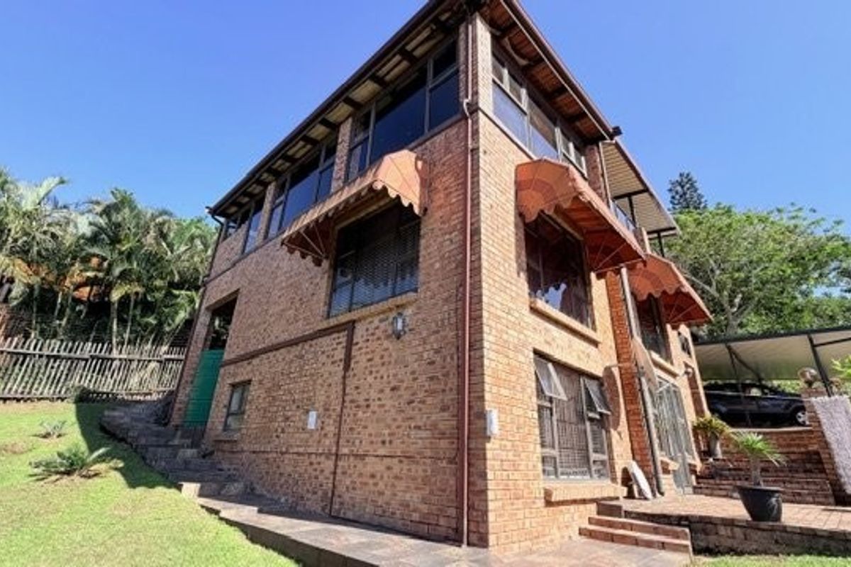 Striking Coastal Home With Space Character And Beautiful Sea Views - Photo 5