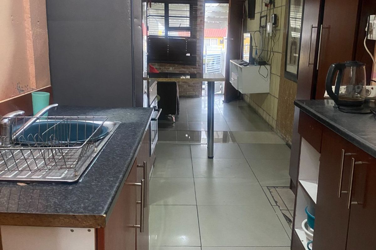 Mordern 2-bedroom home of Comfortable Living - Photo 5