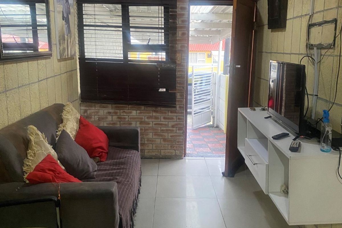 Mordern 2-bedroom home of Comfortable Living - Photo 3