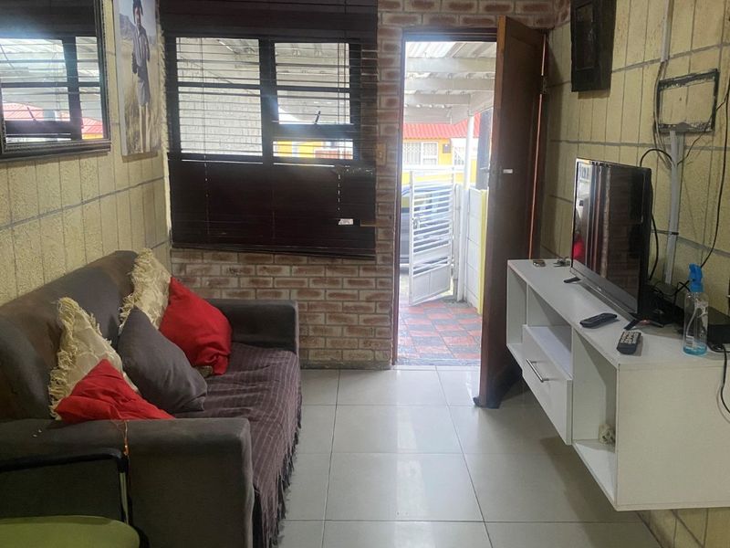 Mordern 2-bedroom home of Comfortable Living - Photo 3