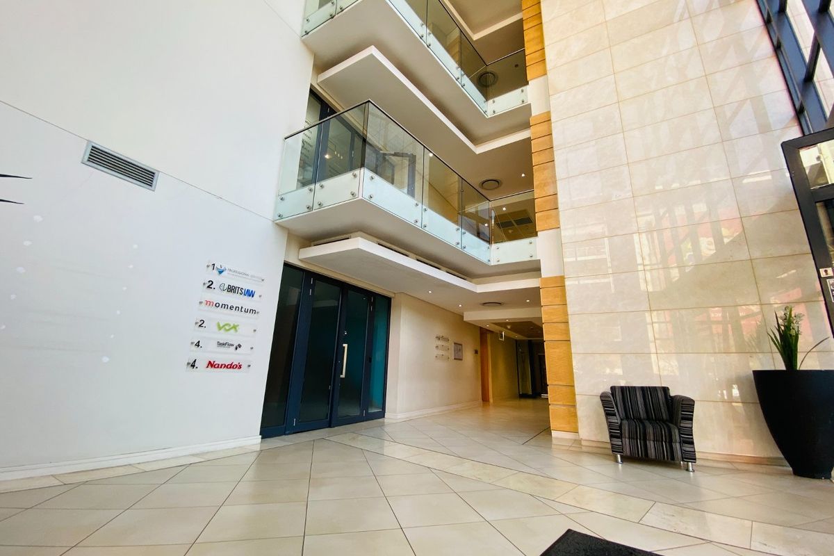Prime Office Space To Let In Menlyn - Photo 3