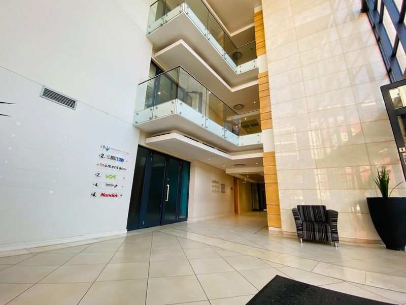 Prime Office Space To Let In Menlyn - Photo 3