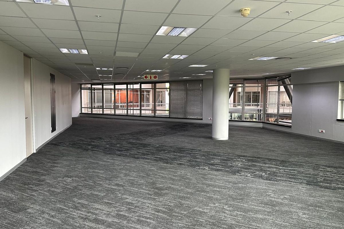 Modern Office Space to rent in Sandown, Sandton  - Photo 5