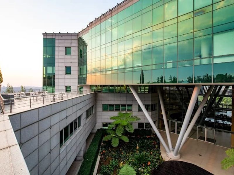 Modern Office Space to rent in Sandown, Sandton  - Photo 7