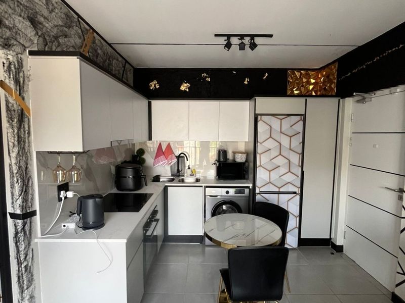 1 Bedroom Apartment to Let in Waterfall - Photo 5