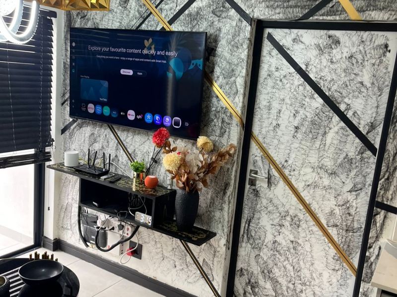 1 Bedroom Apartment to Let in Waterfall - Photo 8