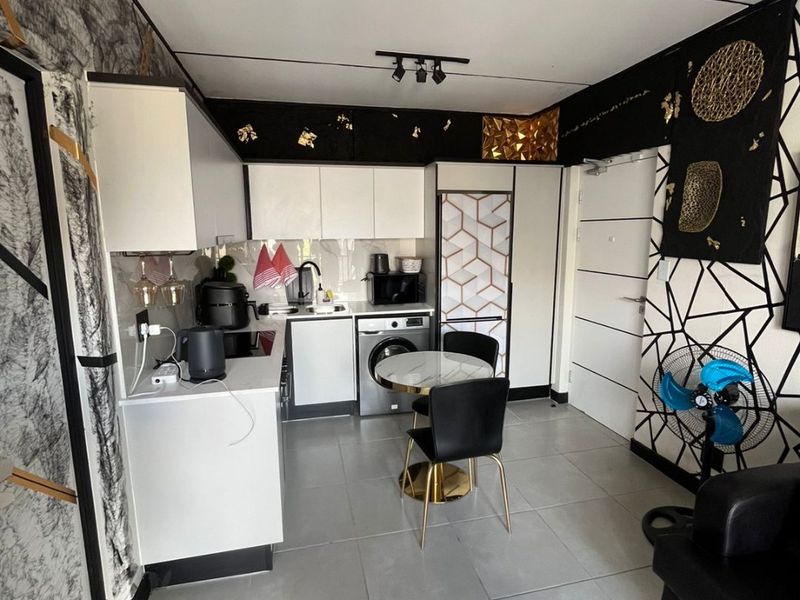 1 Bedroom Apartment to Let in Waterfall - Photo 6