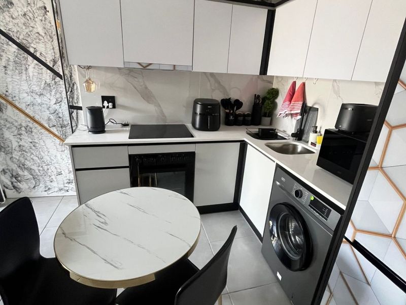 1 Bedroom Apartment to Let in Waterfall - Photo 7