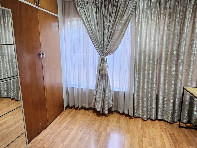 SPACIOUS FAMILY HOME FOR RENTAL IN ERASMIA  - Photo 9