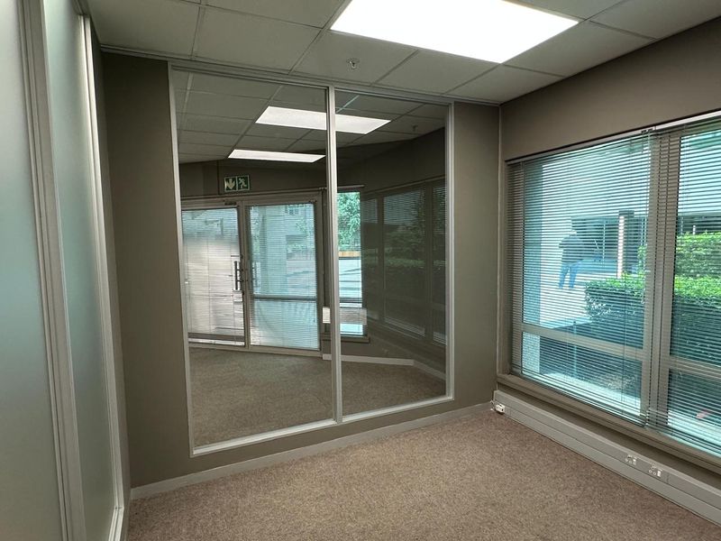 Prime office space to rent in Sandown, Sandton  - Photo 9