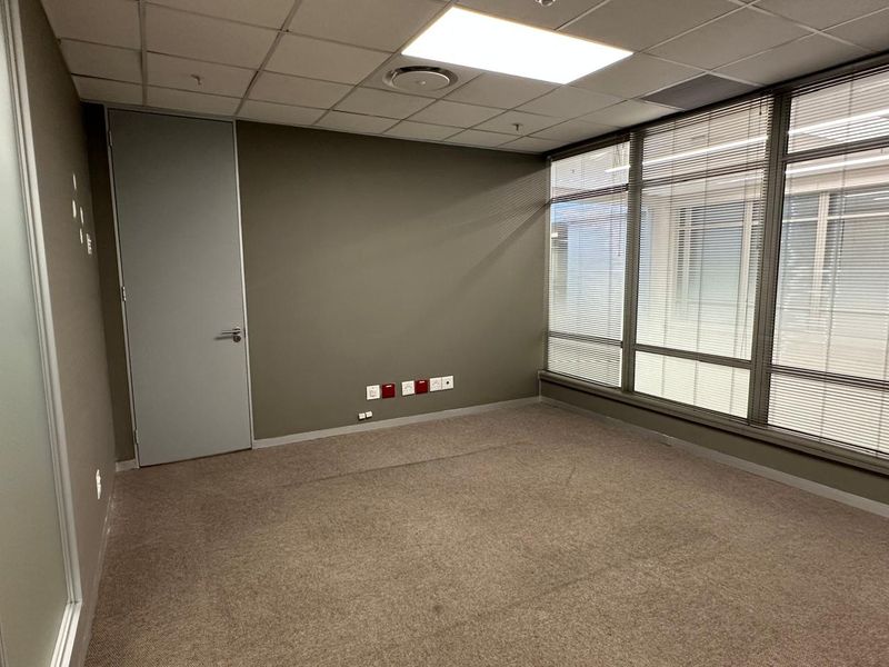 Prime office space to rent in Sandown, Sandton  - Photo 8