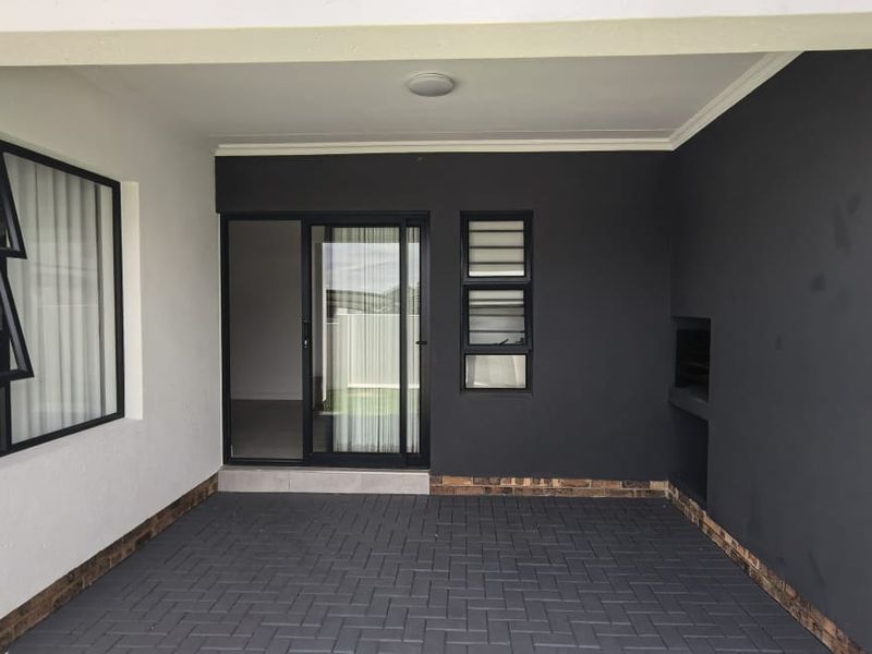 Modern 3-Bedroom Apartment for Sale – Waterfall Manor Estate - Photo 9