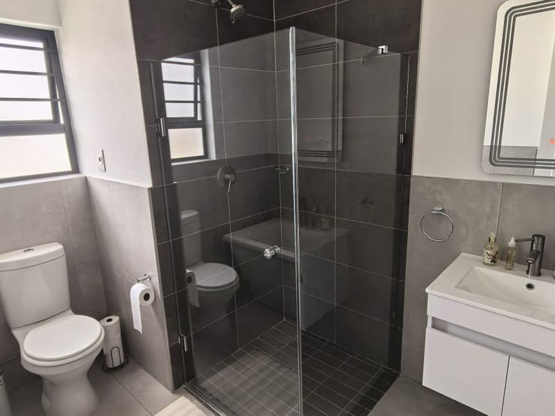 Modern 3-Bedroom Apartment for Sale – Waterfall Manor Estate - Photo 6