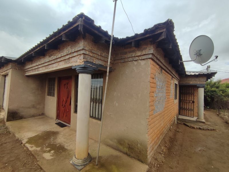 HOUSE FOR SALE IN ETWATWA  - Photo 4