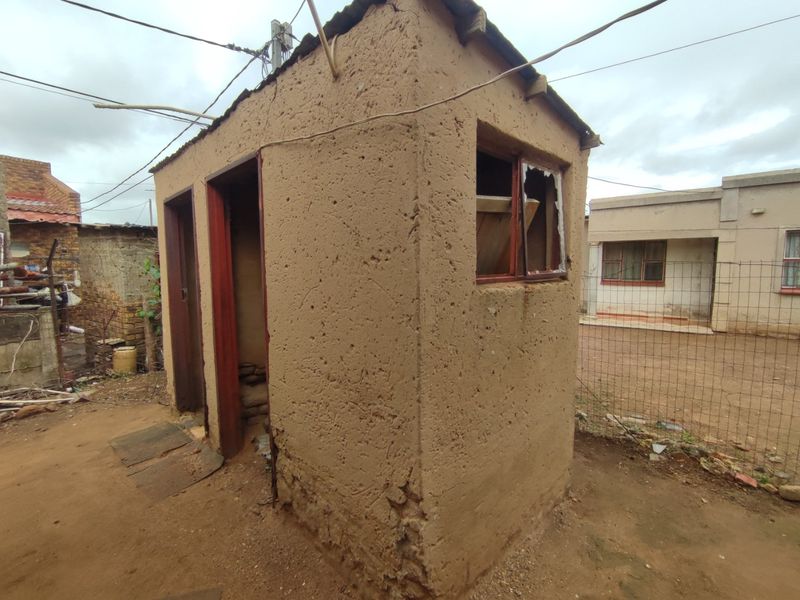 HOUSE FOR SALE IN ETWATWA  - Photo 7