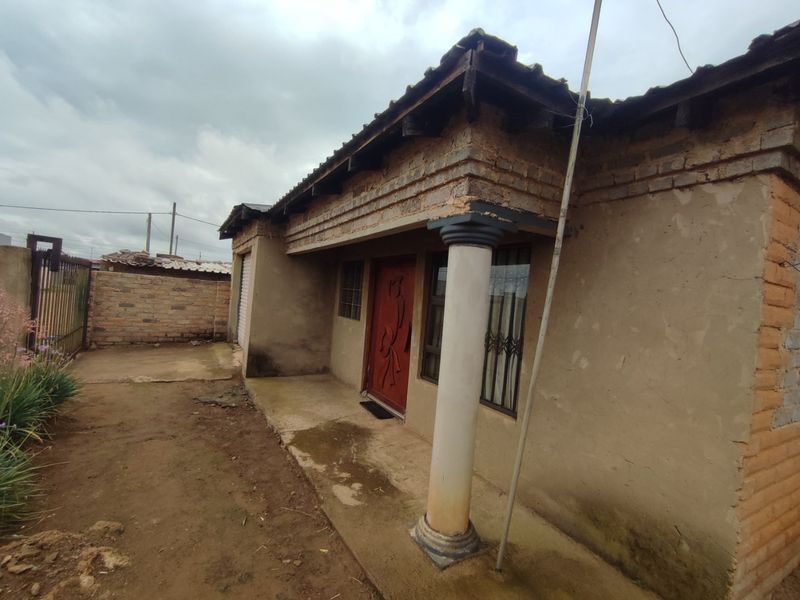 HOUSE FOR SALE IN ETWATWA  - Photo 3
