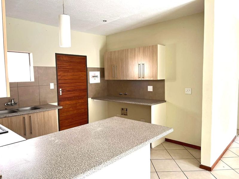 3 Bedroom Garden Apartment for sale in Sagewood, Midrand  - Photo 3