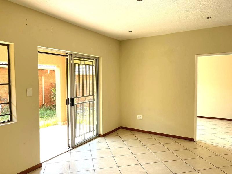 3 Bedroom Garden Apartment for sale in Sagewood, Midrand  - Photo 5