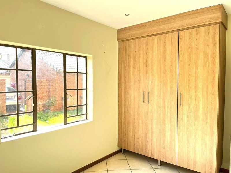3 Bedroom Garden Apartment for sale in Sagewood, Midrand  - Photo 10