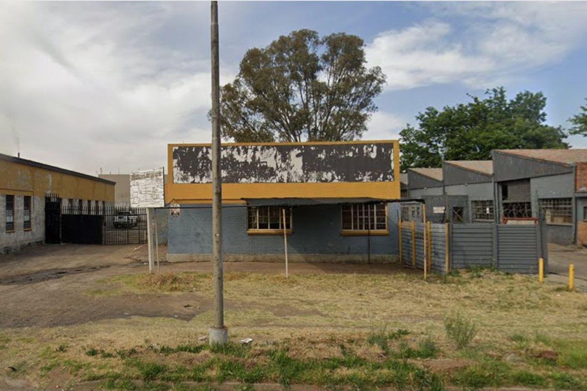 3 x Commercial Factories For Sale in Duncanville - Photo 3