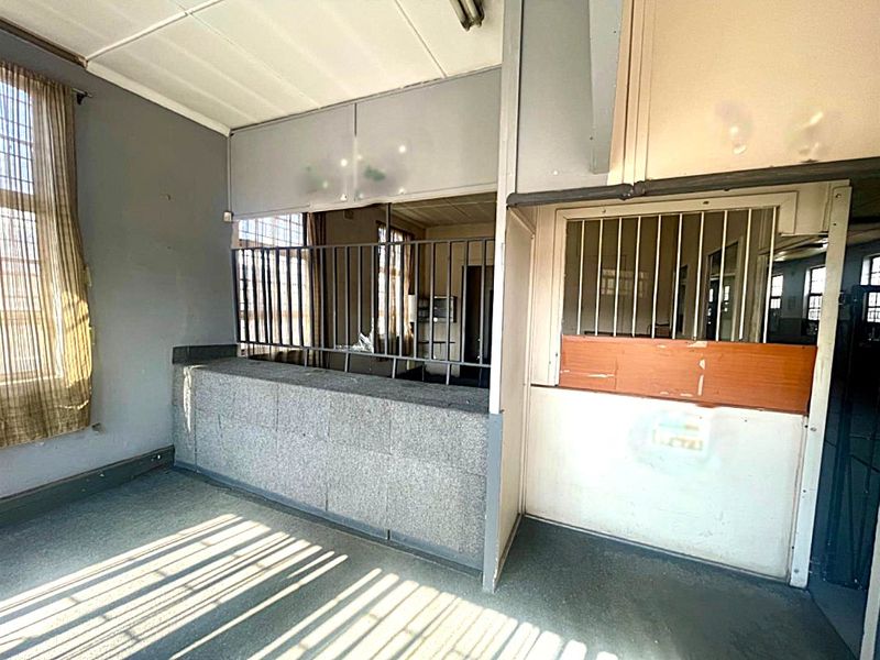 3 x Commercial Factories For Sale in Duncanville - Photo 5