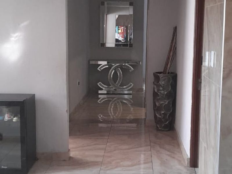 5 Bed House in Pretoria North for Sale - Photo 9