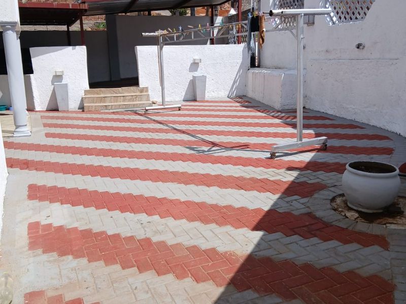 5 Bed House in Pretoria North for Sale - Photo 8