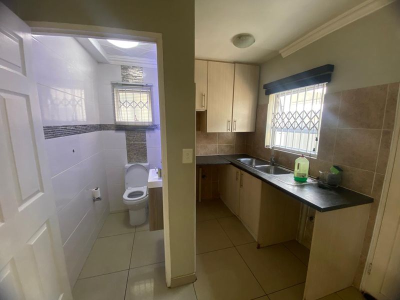 3 Bedroom House in Erasmus Park - Photo 9