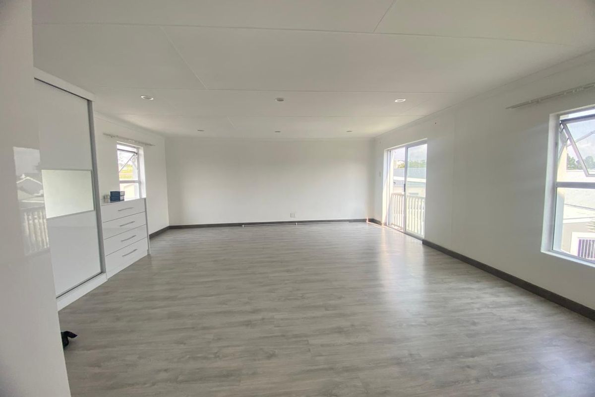 3 Bedroom House in Erasmus Park - Photo 4