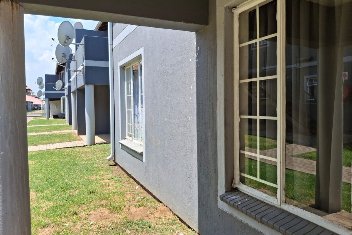 Smart Living, Golden Opportunity 2 bedroom units from R510 000 - Photo 2