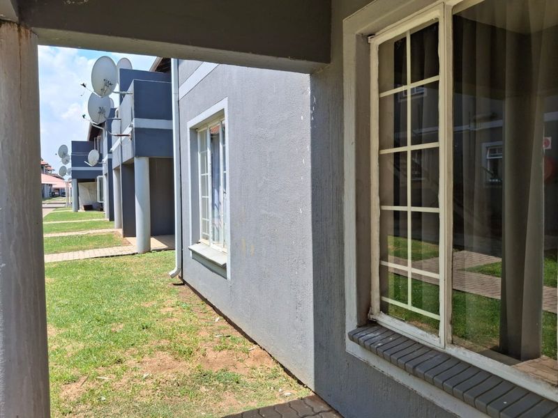 Smart Living, Golden Opportunity 2 bedroom units from R510 000 - Photo 2