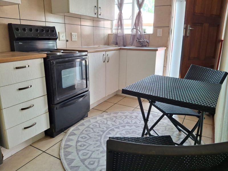 Smart Living, Golden Opportunity 2 bedroom units from R510 000 - Photo 4