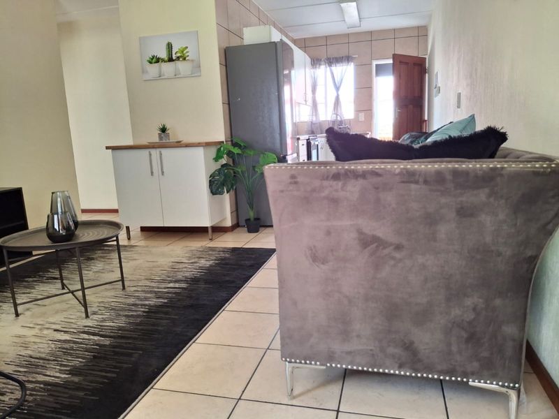 Smart Living, Golden Opportunity 2 bedroom units from R510 000 - Photo 8