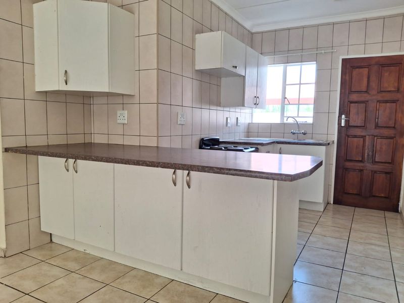 Smart Living, Golden Opportunity 2 bedroom units from R510 000 - Photo 3