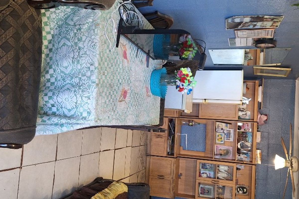 3 bedroom home in Eastridge - Photo 2