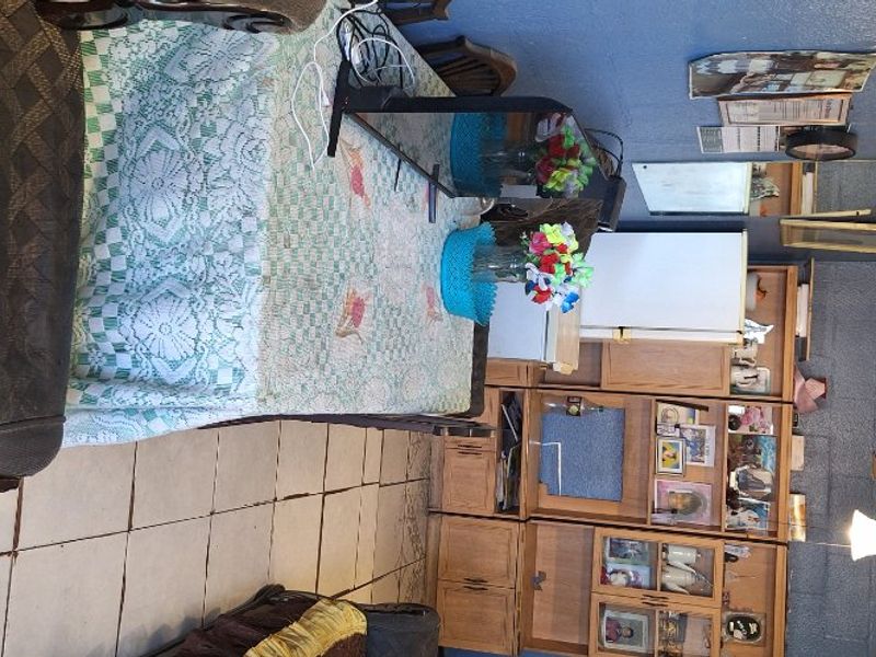 3 bedroom home in Eastridge - Photo 2