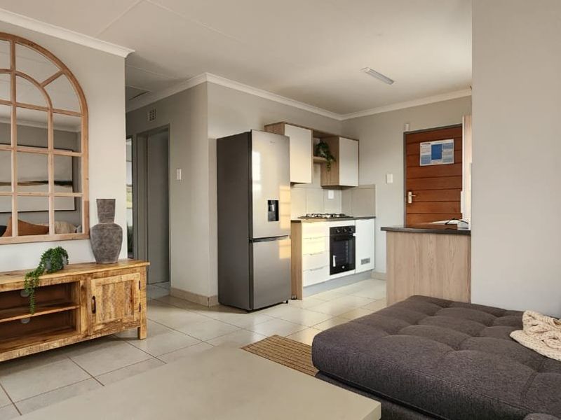 Spacious 3 bedroom and 2 bathroom house for sale in Milano  - Photo 10