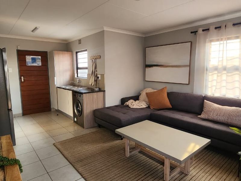 Spacious 3 bedroom and 2 bathroom house for sale in Milano  - Photo 9